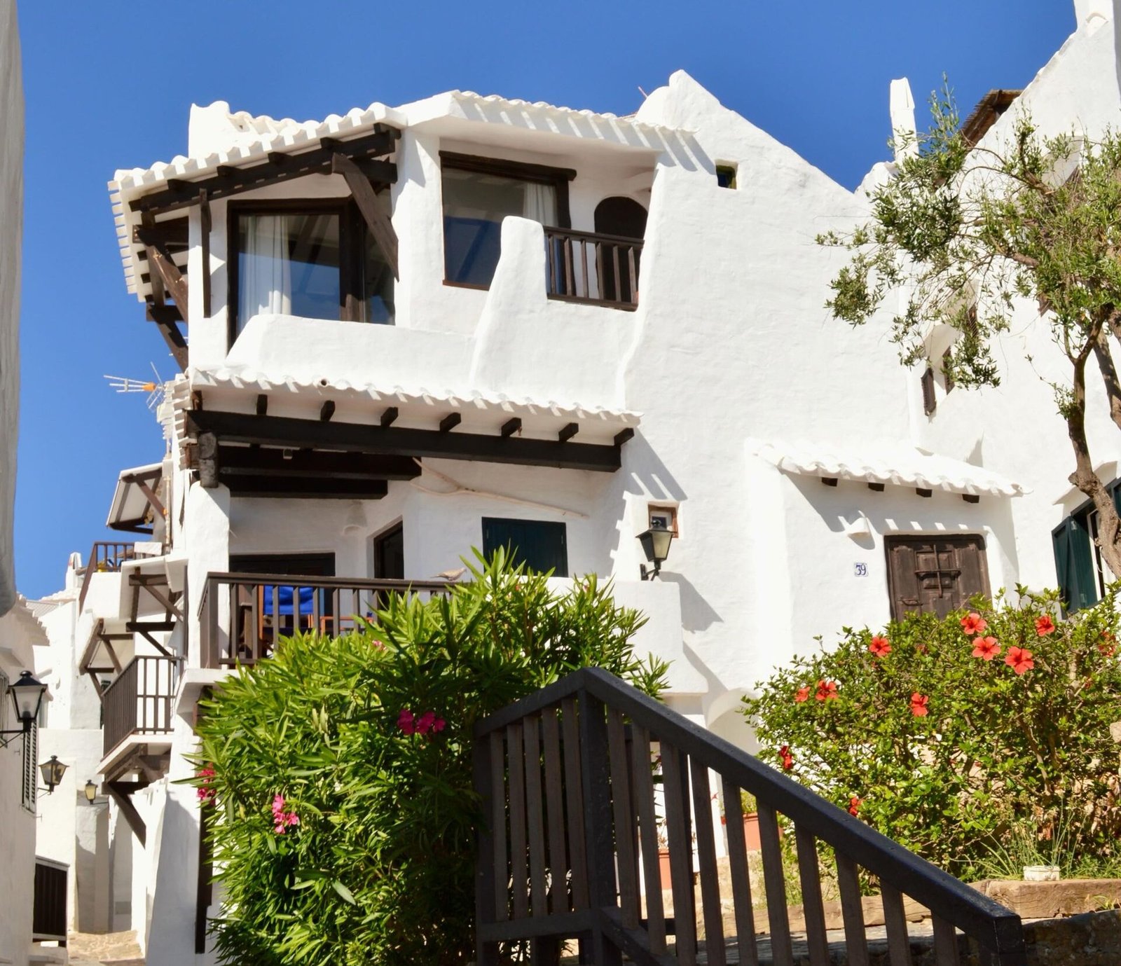 The Definitive Guide to Rental Contracts in Costa Adeje